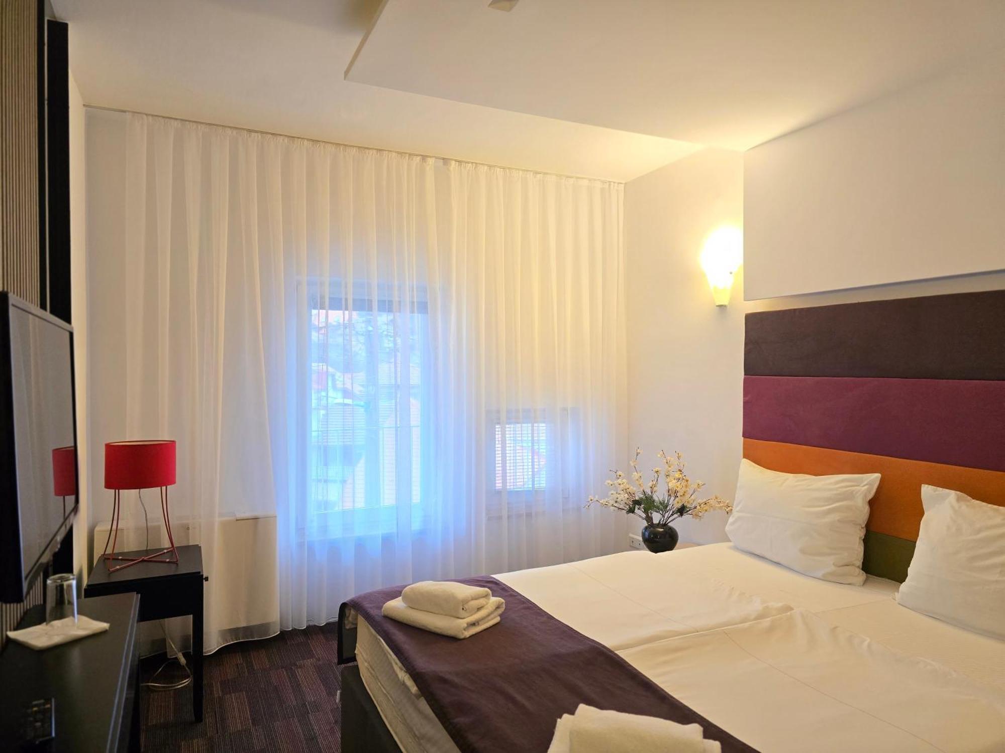 Hotel Hecco SJJ Esterno foto